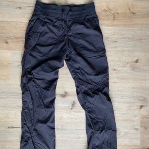 Lululemon wind pants unlined